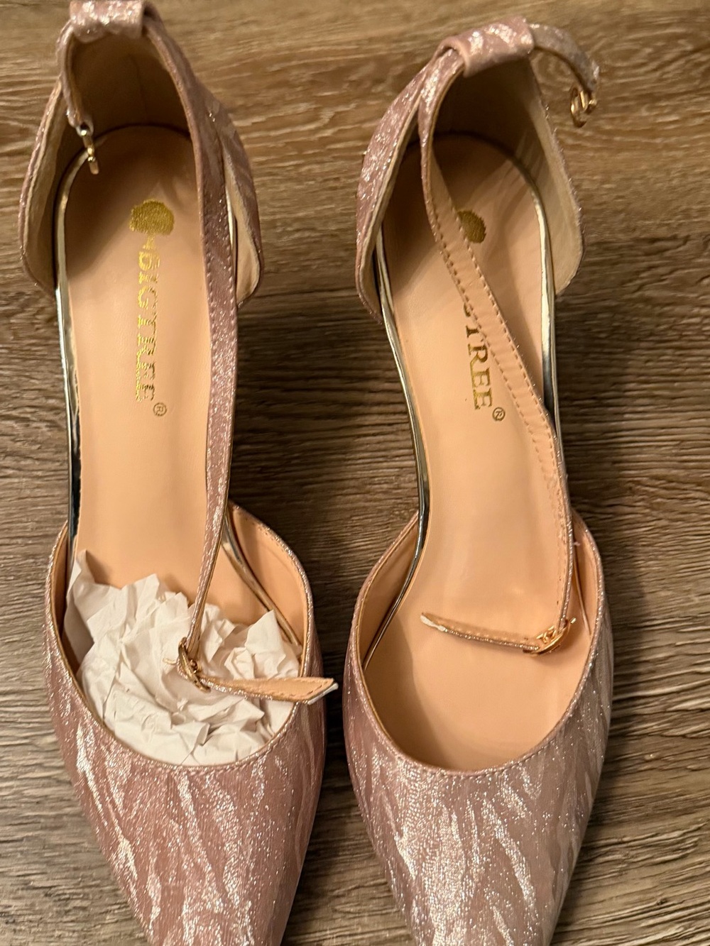 Women's Gold Metallic Pointed-Toe Ankle Strap Flats